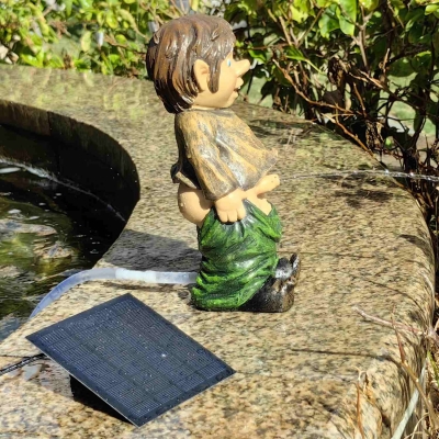 Peeing little boy Solar Fountain Water Resin Crafts Solar Panel