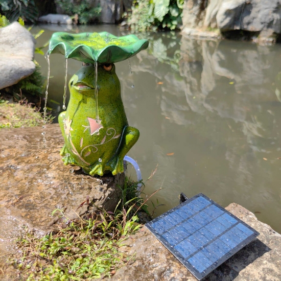 Frog with lotus leaf on head Solar Fountain Water